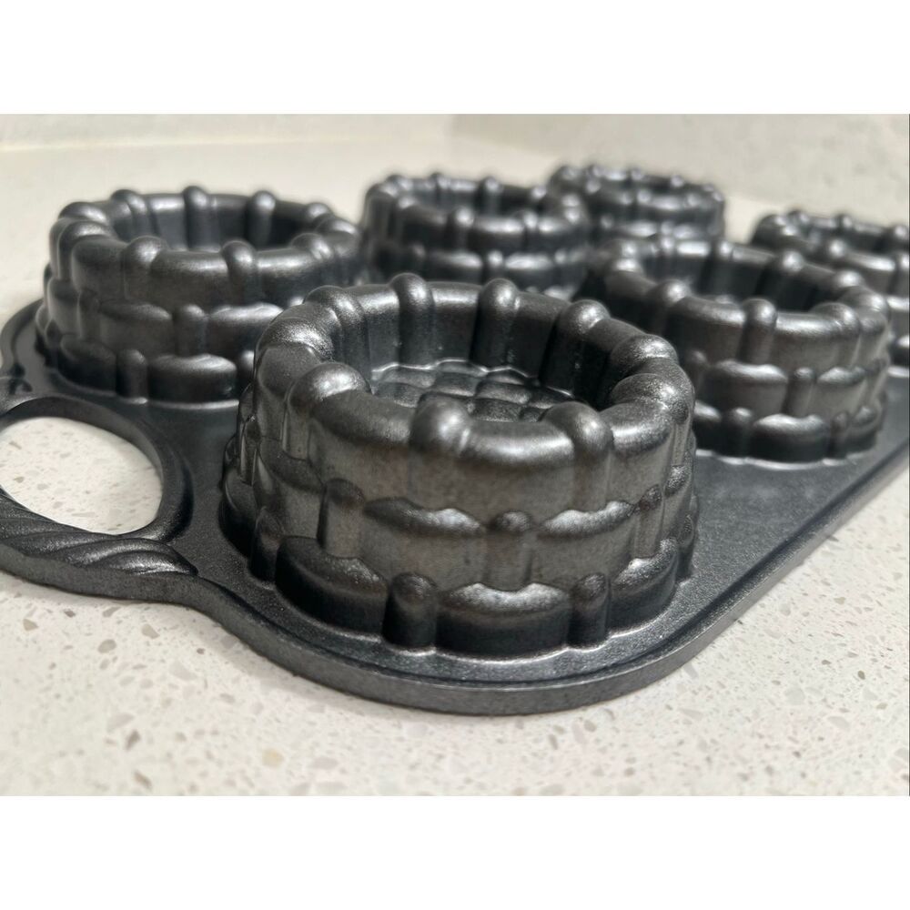 Nordic Ware Shortcake Baskets Pan 6 Cup Mini Cake Muffin Mold